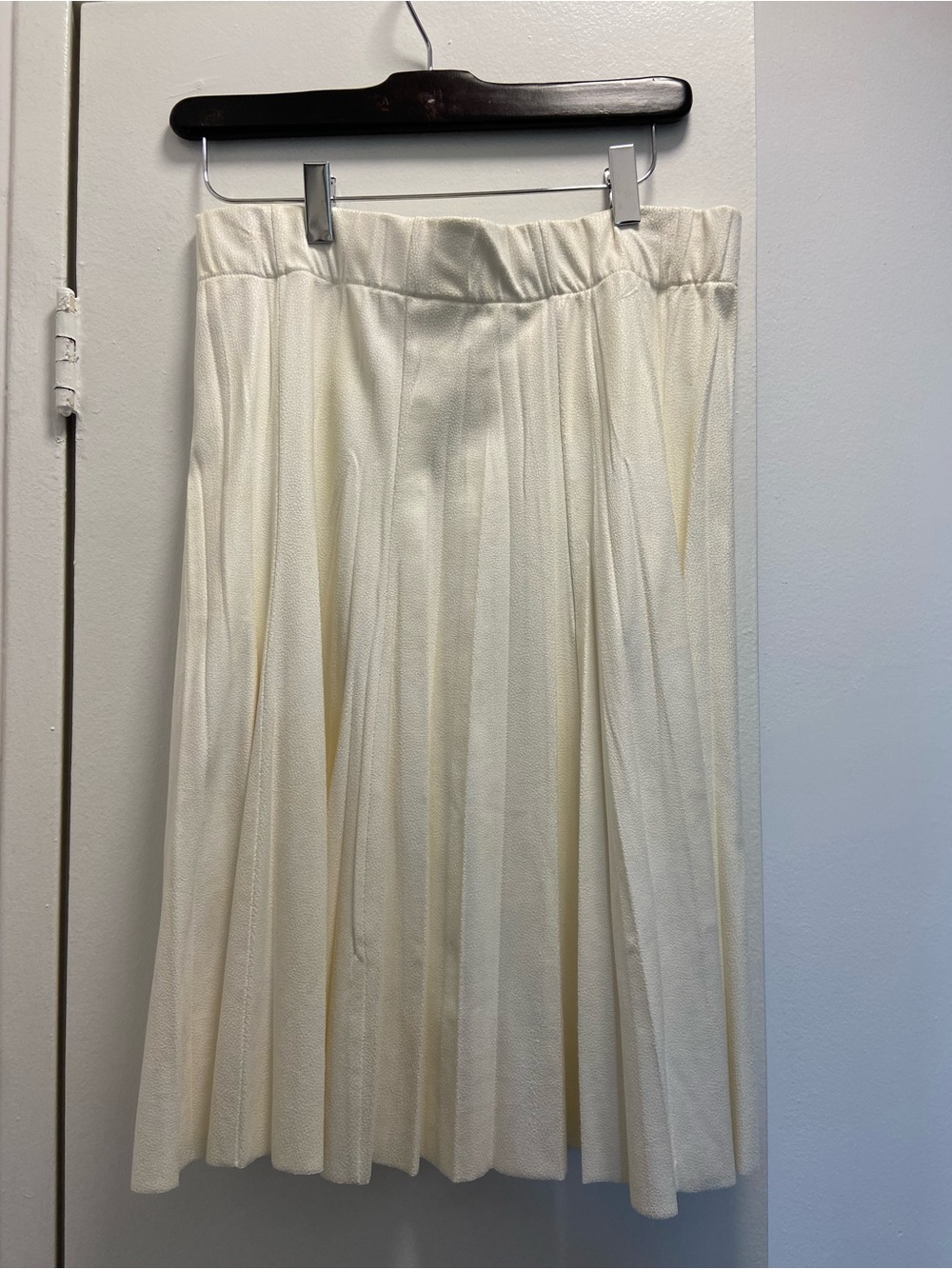 Pleated Cream Midi Skirt